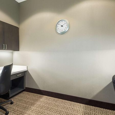 Hampton Inn & Suites Tampa Airport Avion Park Westshore Eksteriør billede