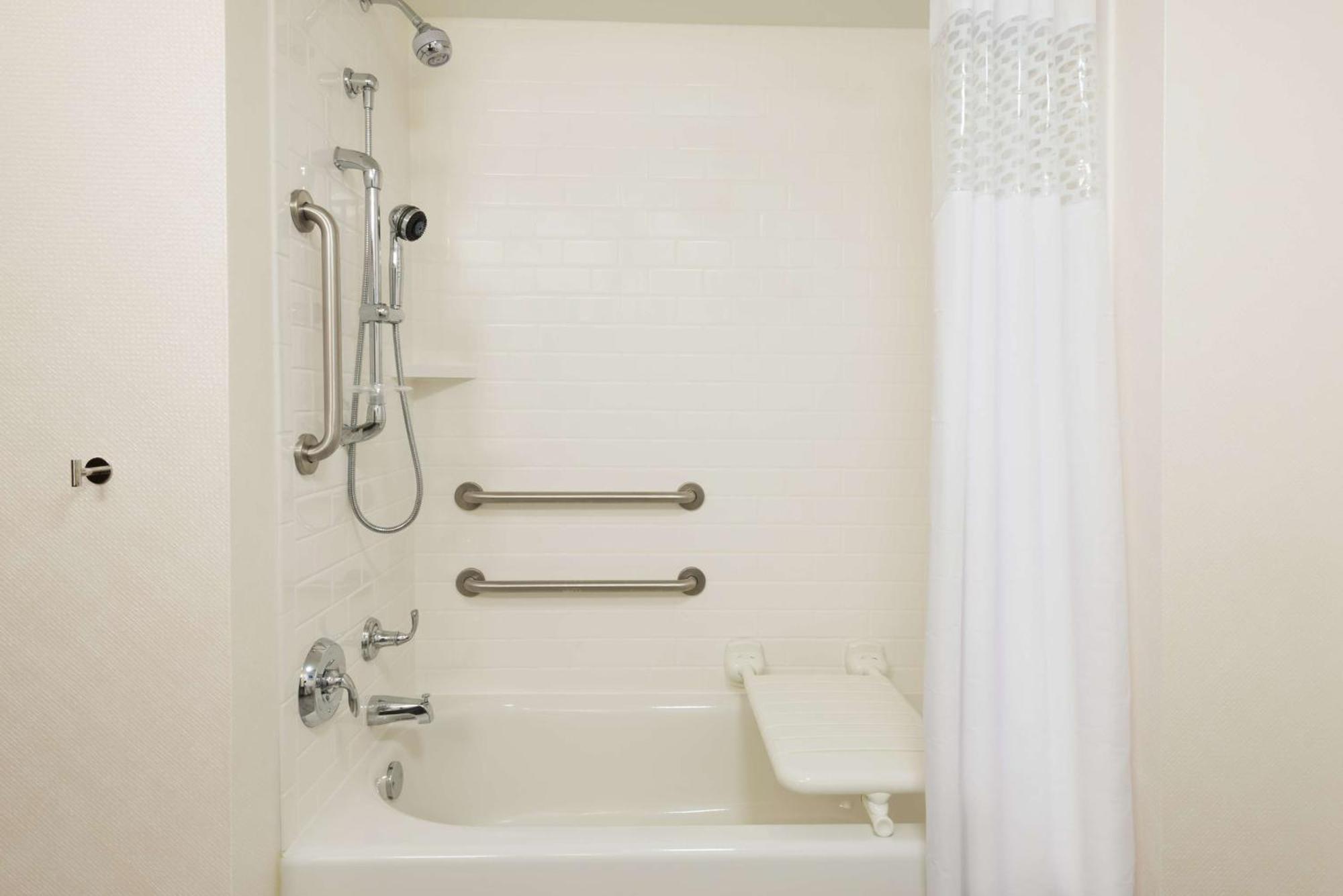 Hampton Inn & Suites Tampa Airport Avion Park Westshore Eksteriør billede
