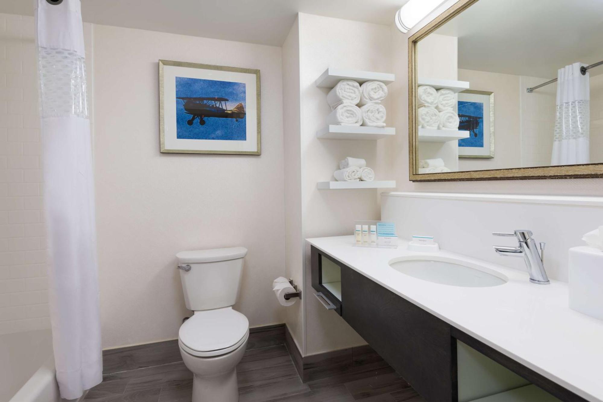 Hampton Inn & Suites Tampa Airport Avion Park Westshore Eksteriør billede