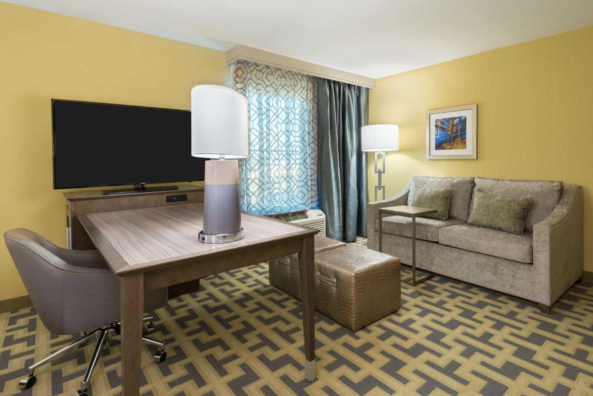 Hampton Inn & Suites Tampa Airport Avion Park Westshore Eksteriør billede