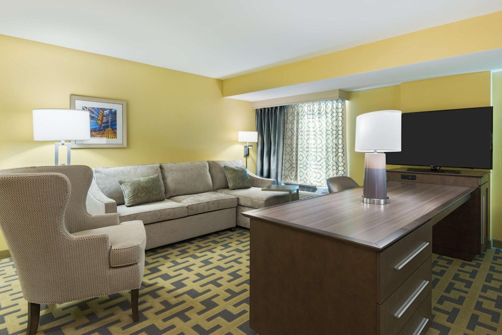 Hampton Inn & Suites Tampa Airport Avion Park Westshore Eksteriør billede